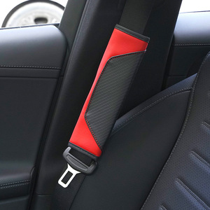Capa de Cinto de Segurança para Carro em Couro Fibra de Carbono Bicolor, Almofada de Ombro, Protetor de Cinto de Segurança Automotivo para Decoração Interna - Product Image 6