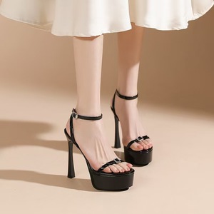 Nouvelles <span class=keywords><strong>sandales</strong></span> compensées <span class=keywords><strong>noires</strong></span> sexy à talon fin et bride, bout rond, imperméables, pour femme, collection Printemps/Été 2026 - Product Image 1