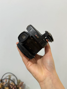 Videocámara Sony HDR-XR550E al Mejor Precio, Zoom 12X, Cámara HD para Vlogs - Product Image 6