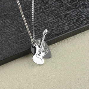 สร้อยคอจี้กีตาร์สองชั้น สแตนเลสสตีล สำหรับคนรักดนตรี - Product Image 4