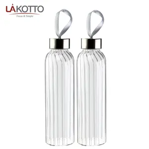 Bottiglia d'acqua in vetro a righe verticali ad alto contenuto di borosilicato da 550ml per succo d'acqua