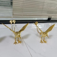 Sculpture d'art animalier grandeur nature en métal moderne, motif colibri, pour décoration intérieure, vitrine de magasin et design de galerie