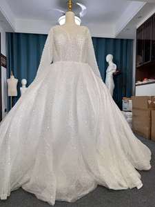 Nuevo Vestido de Novia Lujoso y Moderno con Encaje, Escote en V, Manga Larga, Cola Larga y Lentejuelas con Cuentas - Product Image 2
