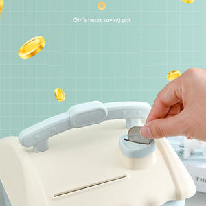 Hucha DIY para niñas, Caja <span class=keywords><strong>de</strong></span> Ahorro <span class=keywords><strong>de</strong></span> dibujos animados para niños, caja <span class=keywords><strong>de</strong></span> Banco <span class=keywords><strong>de</strong></span> monedas <span class=keywords><strong>de</strong></span> Casa <span class=keywords><strong>de</strong></span> crema con cerradura, almacenamiento <span class=keywords><strong>de</strong></span> Banco <span class=keywords><strong>de</strong></span> dinero para niños - Product Image 4