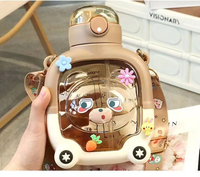 Bouteille d'eau en plastique KZR avec sangle, motif ours et panda mignons, 1000 ml, pour boire directement, unisexe, pour la gym, le camping et les étudiants