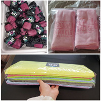 Vente en gros de serviette de fitness d'entraînement avec logo personnalisé avec poche tissu de sport en microfibre brodé Qry absorbant rapidement la sueur
