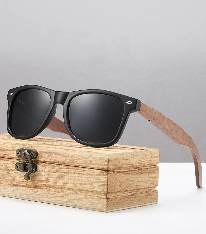 2022 China Factory Sonnenbrillen Anbieter Männer Designer authentische Holz arme Holz Tempel uv400 polarisierte Linse Sonnenbrille