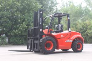 ווקאן 4wd דיזל משאית <span class=keywords><strong>3ton</strong></span> 3.5 טון שטח קשה מלגזה עבור מנוע yanmar 5000 מ "מ טריפלקס בצד מלגזה פנימי מלגזה - Product Image 3