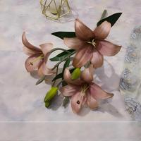 Élégant bouquet de lys en tissu mauve à 3 têtes et 3 bourgeons de 45 cm pour arche de mariage, fête, centre de table haut ou vase décoratif