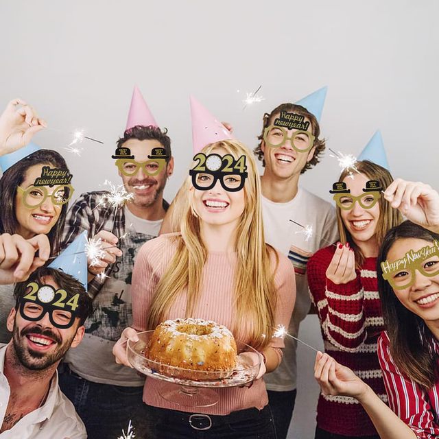 Plastic Girl Cheap New Years 2026 Glasses Holiday Decorative Fashion Style Party Sunglasses