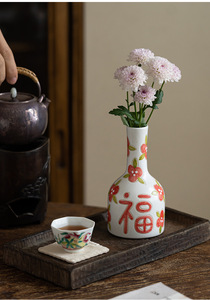 Vente en gros personnalisée de petits vases à fleurs de style rétro avec des conceptions personnalisées de poterie peinte à la main pour nouveau mariage mariage - Product Image 2