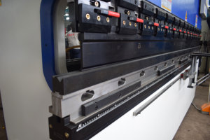 125ton Metal Steel Sheet <strong>Plate</strong> Bending <strong>Machine</strong> <strong>WC67K</strong> <strong>CNC</strong> Hydraulic Press Brake for Metal Working - Product Image 3