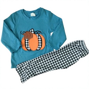 Conjuntos de 2 piezas y peleles de Halloween para niños con apliques de calabaza, ropa casual de boutique para otoño - Product Image 4
