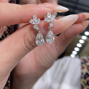 Boucles d'oreilles pendantes en diamant de laboratoire taille poire 2+2CTW |   Boucles d'oreilles de mariage certifiées IGI 2+2 CT E VS1 |   Or 9K/10K/14K/18K - Product Image 1
