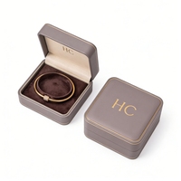 Boîte à Bracelets Moderne de Luxe Personnalisée en Cuir PU avec Charnière, Présentoir à Bijoux, Support à Bracelets Personnalisé, Insert Personnalisé, Logo Personnalisé, Vente en Gros