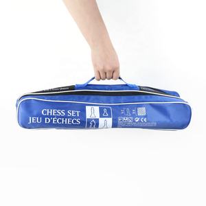 Jeu d'échecs en plastique de <span class=keywords><strong>voyage</strong></span>, hauteur du roi de 3,75 pouces, avec plateau d'échecs en PU enroulable, sac en toile bleu, provenant de l'usine pour jeux de société - Product Image 6