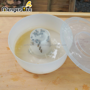 เครื่องให้อาหารผึ้งแบบกลมพลาสติก New Menger Bee BF-7 ขนาด 1.7 ลิตร สำหรับใช้ในรังผึ้ง พร้อมการรับประกัน 2 ปี - Product Image 3