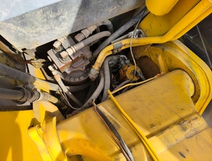 Gran oferta de excavadoras sobre orugas Komatsu PC128US de segunda mano en Japón con excelentes condiciones de trabajo, piezas de motor de núcleo de alta calidad - Product Image 3