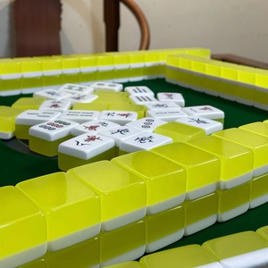 Nouveau jeu <span class=keywords><strong>de</strong></span> <span class=keywords><strong>Mahjong</strong></span> chinois 2026 <span class=keywords><strong>de</strong></span> luxe moderne, personnalisé et gravé, en acrylique doré résistant à l'eau, 144+4 tuiles <span class=keywords><strong>de</strong></span> <span class=keywords><strong>Mahjong</strong></span> - Product Image 5
