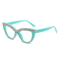 Nouvelles montures de lunettes tendance 2026 avec diamants et chaîne en diamant, style œil de chat rétro, anti-lumière bleue
