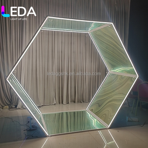 Cabina de Fotos LEDA New Infinity Mirror, Cabina de Fotos Caleidoscopio para Eventos y Fiestas Fotográficas - Product Image 6