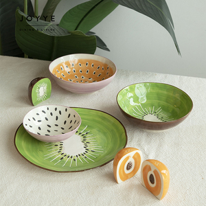 طقم عشاء سيراميك جديد من JOYYE بتصميم فواكه عضوية غير منتظمة الشكل، مرسوم يدويًا بنمط الفواكه - Product Image 2