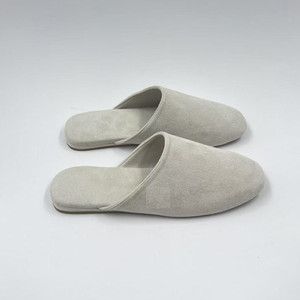 Pantoufles de Luxe Antidérapantes en Faux Daim pour Hôtel et <span class=keywords><strong>Appartement</strong></span>, Souples en Plastique avec Bout Pointu, Conception Relaxante et Confortable - Product Image 2