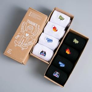 Носки с вышивкой - Product Image 3