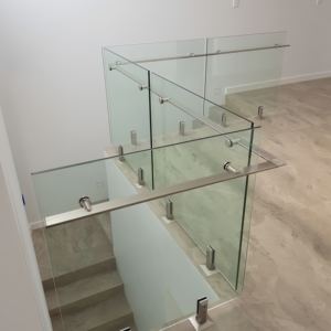 Rampe d'escalier en <span class=keywords><strong>verre</strong></span> moderne Tanlong Balustrade Escaliers Main courante en <span class=keywords><strong>verre</strong></span> sans cadre - Product Image 5