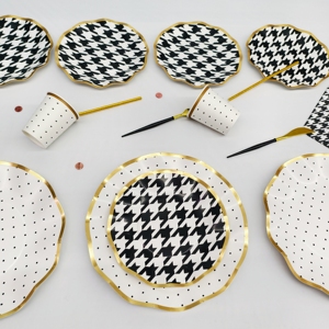 ชุดอุปกรณ์จัดงานวันเกิดธีมรถแข่ง DAMAI สีดำขาว แบบใช้แล้วทิ้ง คุณภาพพรีเมียม  ประกอบด้วย ถ้วยกระดาษ ผ้าเช็ดปาก จาน - Product Image 2