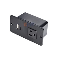 Prise de table de canapé en plastique avec 1 prise de courant standard américaine et ports USB A+C, indice de protection IP44
