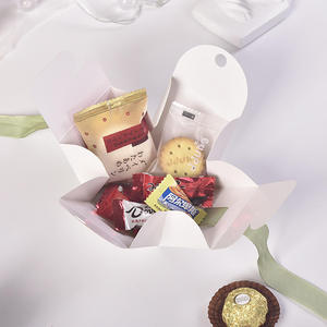 Achetez un coffret cadeau de mini chocolats, petits emballages de bonbons de luxe pour mariage, dernier coffret cadeau - Product Image 3