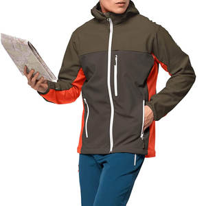 Chaqueta Softshell Impermeable y Gruesa de Corte Regular para Exteriores, para Senderismo y Viajes, Chaqueta de Invierno Cortavientos con Capucha para Hombre - Product Image 1