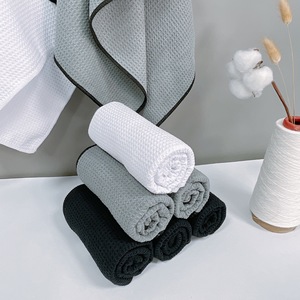 Serviette de sport en microfibre gaufrée 40x90cm, séchage rapide, pour golf et fitness, blanc et noir - Product Image 2