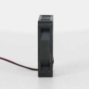 Ventilador Axial SUNON MF40100V2-1000C-A99 40x40x10mm 5VDC 94mA 0.65W 5800RPM 7CFM con Rodamiento Vapo para Gabinetes e Inversores - Product Image 3