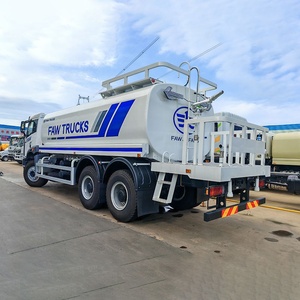 Camión Cisterna de Agua FAW de 20 Metros Cúbicos, 6x4, en Oferta, para Riego de Calles y Carreteras - Product Image 3