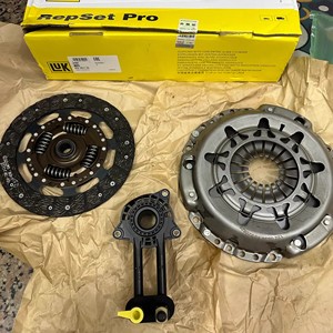 Original 3PCE 220mm 17T OE 3M51-7540H Kit de embrague de placa de disco <span class=keywords><strong>Luk</strong></span> 622315133 para <span class=keywords><strong>Ford</strong></span> Focus 1,8 Kits de embrague Premium Accesorios - Product Image 5