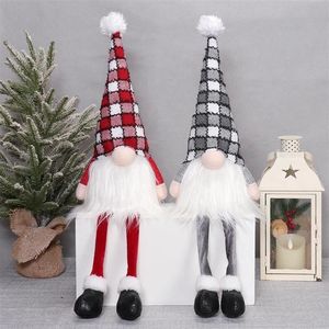 Dúo de Gnomos Suecos Iluminados Festivos con Patas Colgantes de Peluche Suave para Decoración Navideña del Hogar - Product Image 2