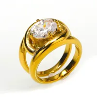 Funkelnder Ovaler Zirkon Doppelschichtiger Vergoldeter Edelstahl Mode-Ring Trendiger Damen-Fingerschmuck für Tägliches und Festliches Tragen