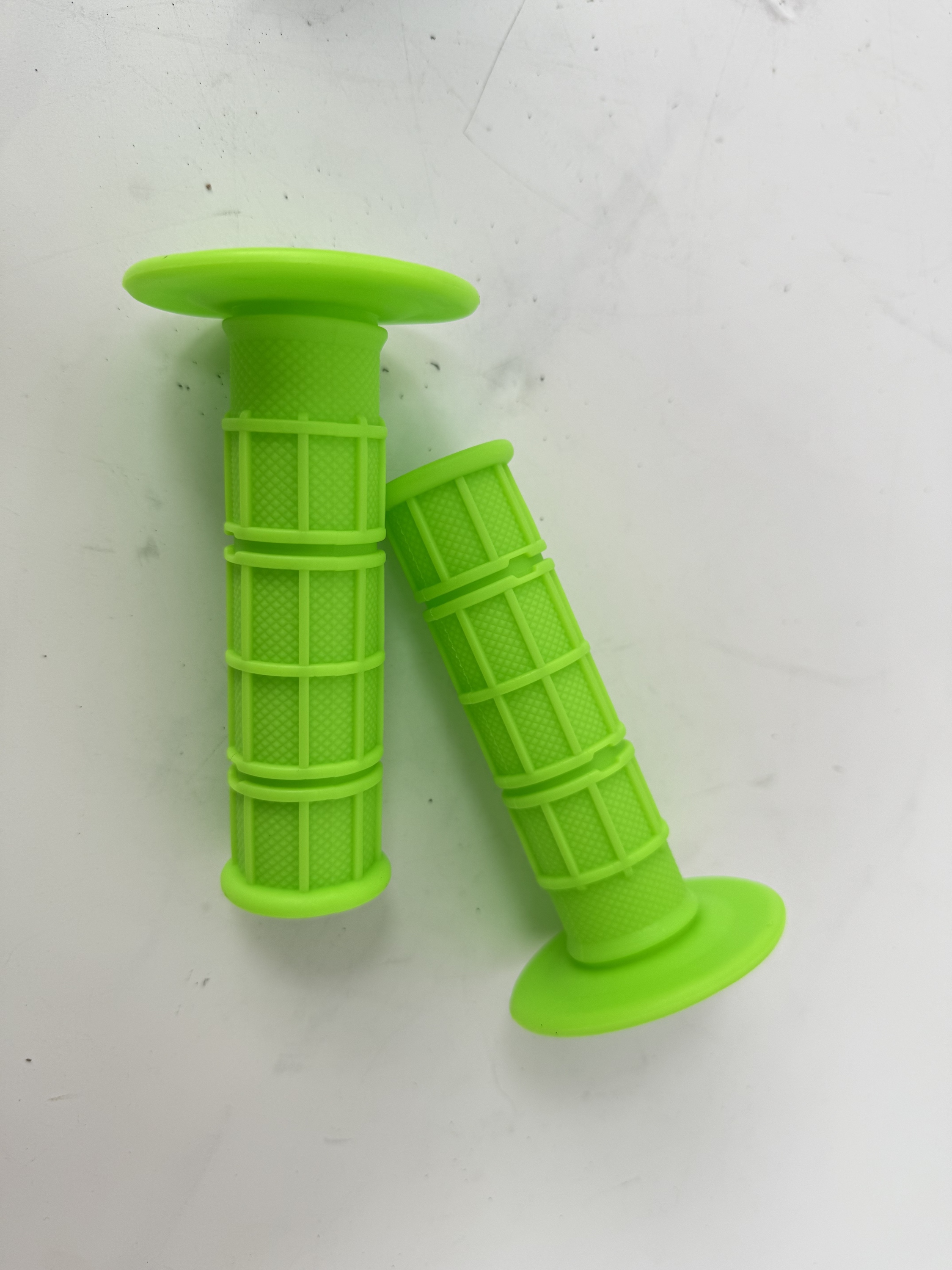 Green Grips +Surron throttle