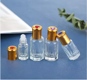 ขวดน้ำหอมแก้วใสทรงสี่เหลี่ยมพร้อมฝาเกลียวสีทอง 3 มล. 5 มล. - Product Image 5