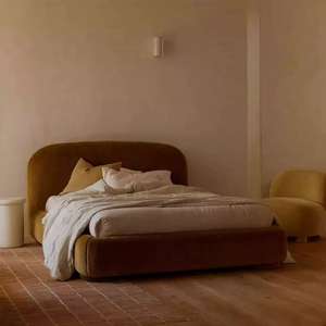 Nordico <span class=keywords><strong>letto</strong></span> King Size Vintage con struttura in legno trapuntato e testiera minimalista in tessuto morbido per uso domestico o alberghiero - Product Image 1