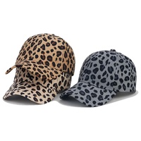 Casquette de baseball brodée tendance avec coutures élégantes et finition intérieure soignée, idéale pour les sorties courtes et le shopping