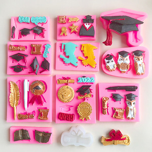 Molde de silicona con diseño de sombrero de graduación de doctor de búho, pluma y pergamino para decoración de pasteles, fondant y repostería de chocolate - Product Image 1