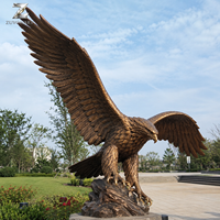 Sculpture d'aigle en bronze, grande statue d'oiseau en vol, art animalier extérieur pour la décoration de jardin, villa, parc, hôtel, paysage