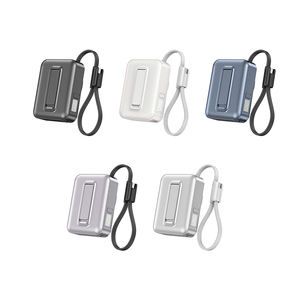 Batería Externa Magnética Ultra Delgada y Portátil <span class=keywords><strong>de</strong></span> 10000mAh con Enchufe Directo Integrado y Correa <span class=keywords><strong>de</strong></span> Mano, Carga Rápida <span class=keywords><strong>de</strong></span> 22.5W - Product Image 3