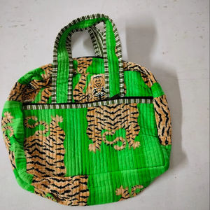 Sac de voyage de luxe fait main pour week-end, en coton imprimé à la main, matelassé, grande capacité, durable, pour le sport, les voyages, la salle de sport, le yoga - Product Image 1