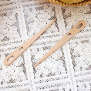 Outil de crochet en bois massif fait main avec <span class=keywords><strong>navette</strong></span> et aiguille à tricoter à gros chas pour débutants - Product Image 3