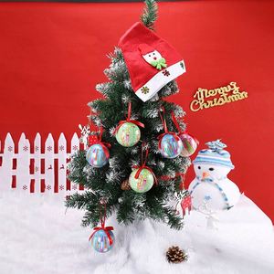 Nouvel ensemble de 14 boules décoratives de Noël semi-artisanales et semi-mécaniques pour découpage - Product Image 3
