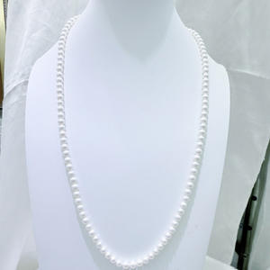 Collar de Perlas de Agua Dulce de 5-6 mm, Redondas, Casi Impecables, Cadena de Suéter Aurora con Accesorio de Corazón Dorado, 60 cm de Largo - Product Image 2